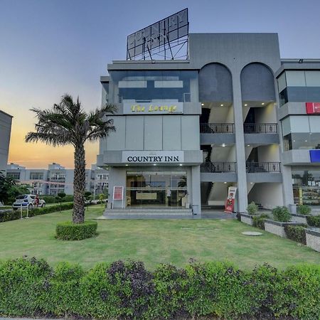 Country Inn Hotels & Resorts Vrindavan Bagian luar foto