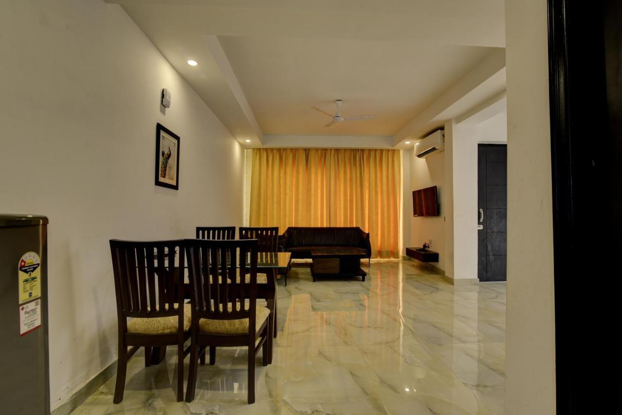 Country Inn Hotels & Resorts Vrindavan Bagian luar foto