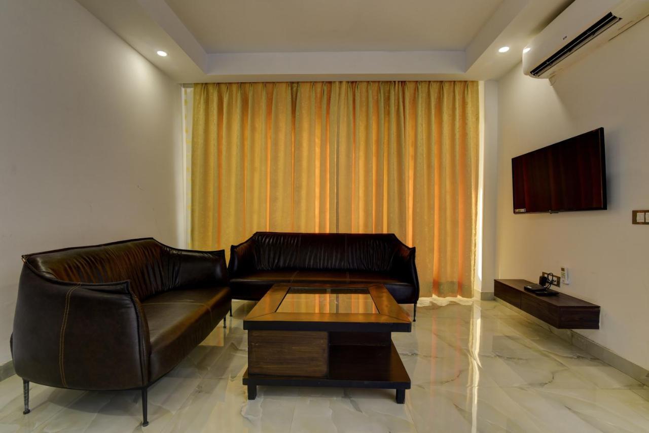 Country Inn Hotels & Resorts Vrindavan Bagian luar foto